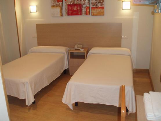 Hostal Francisco Salinas Burgo Zimmer foto